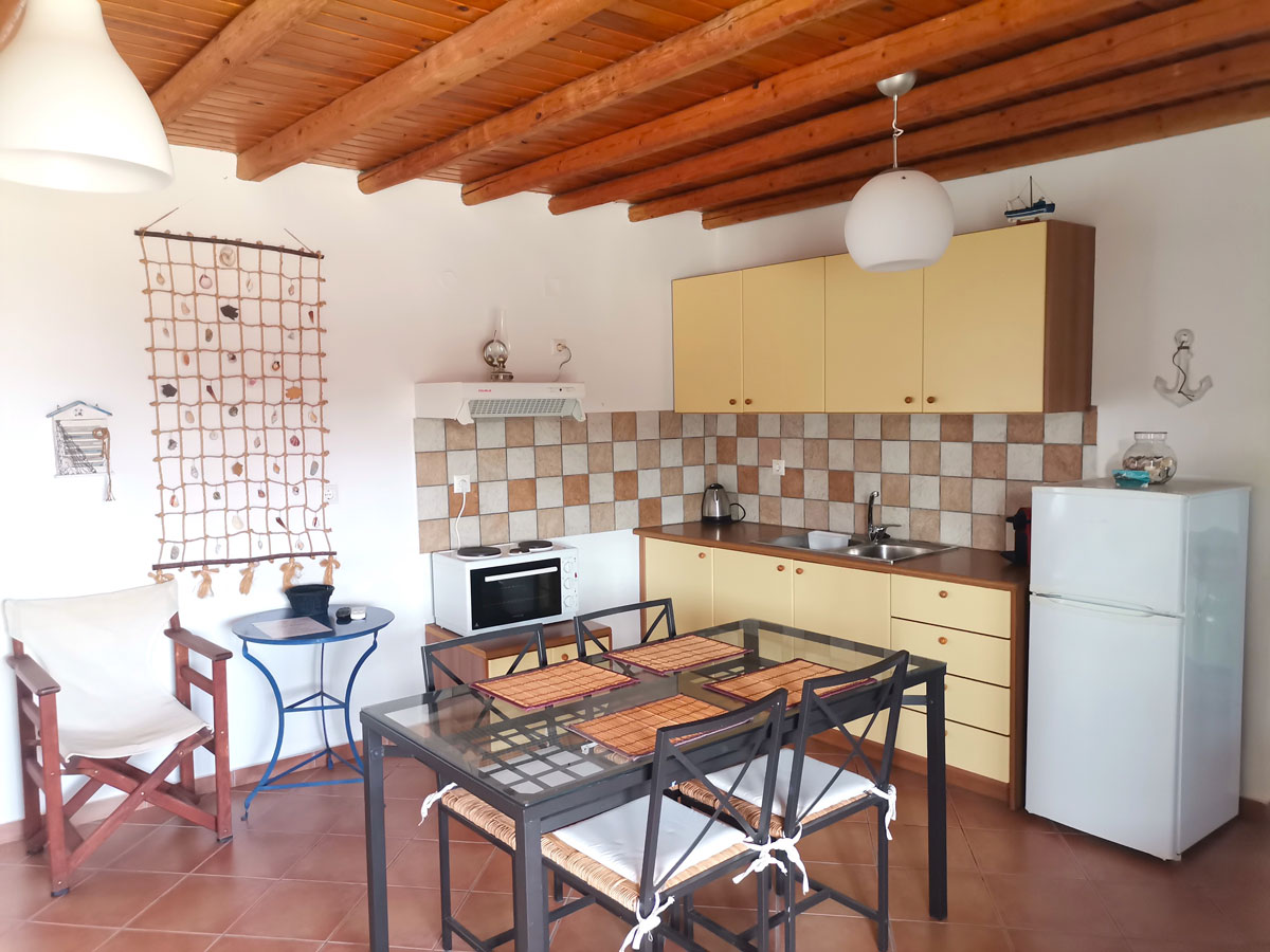 Appartement Maroussa 4 à Serifos avec chambre et cuisine